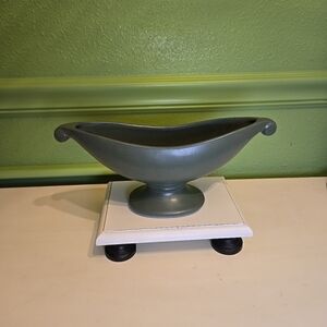 Vintage Green Garden mccoy planter 1958
